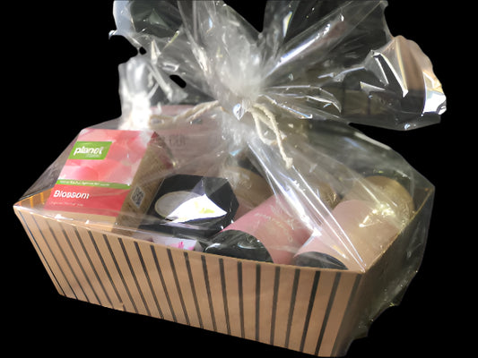 Pink Paradise Gifting Hamper including Biologika Sensitive Shampoo, Conditioner and Handwash, Made by Fressko Camino Reusable Cup, Planet Organic Blossom Teabags and Maple Moon Chilli and Salt Vegan Carob Bar